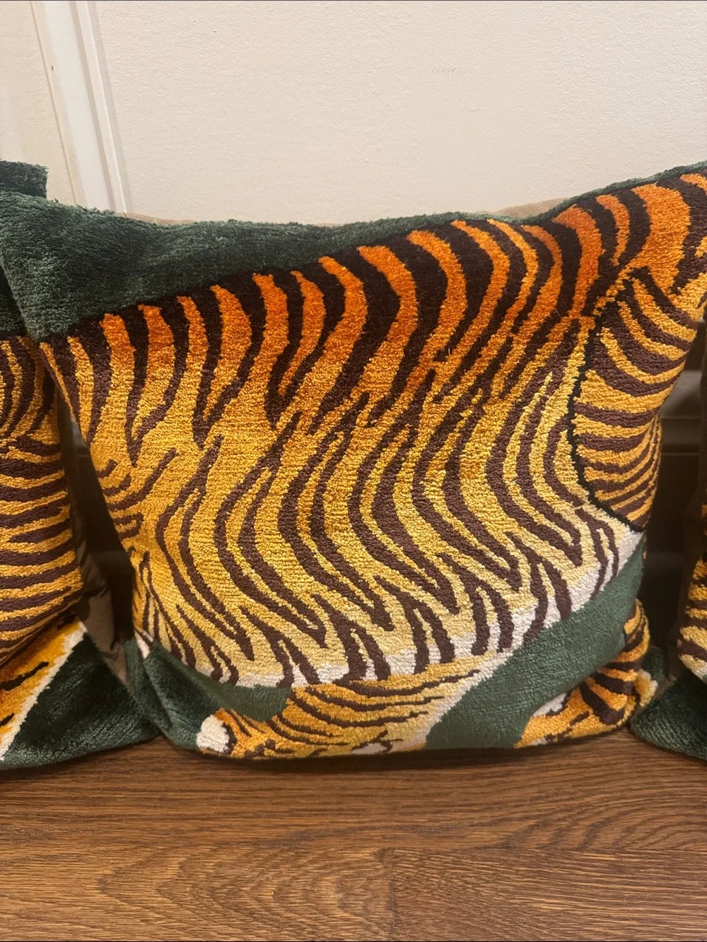 N/A tiger silk